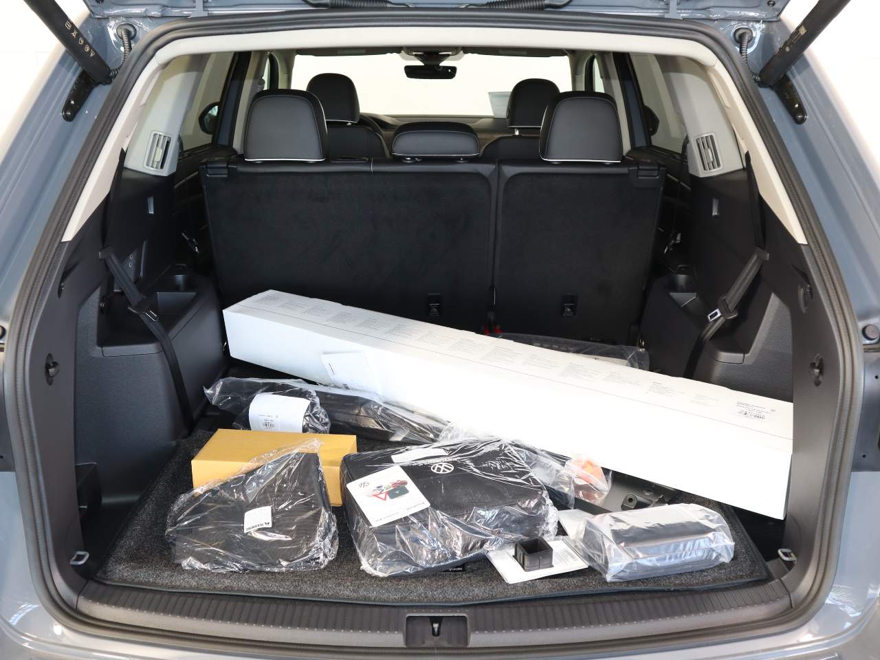 2026 Volkswagen Atlas SEL Premium R-Line 4Motion