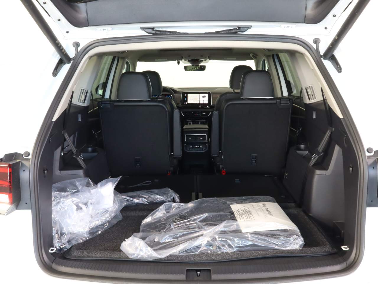 2026 Volkswagen Atlas SEL Premium R-Line 4Motion