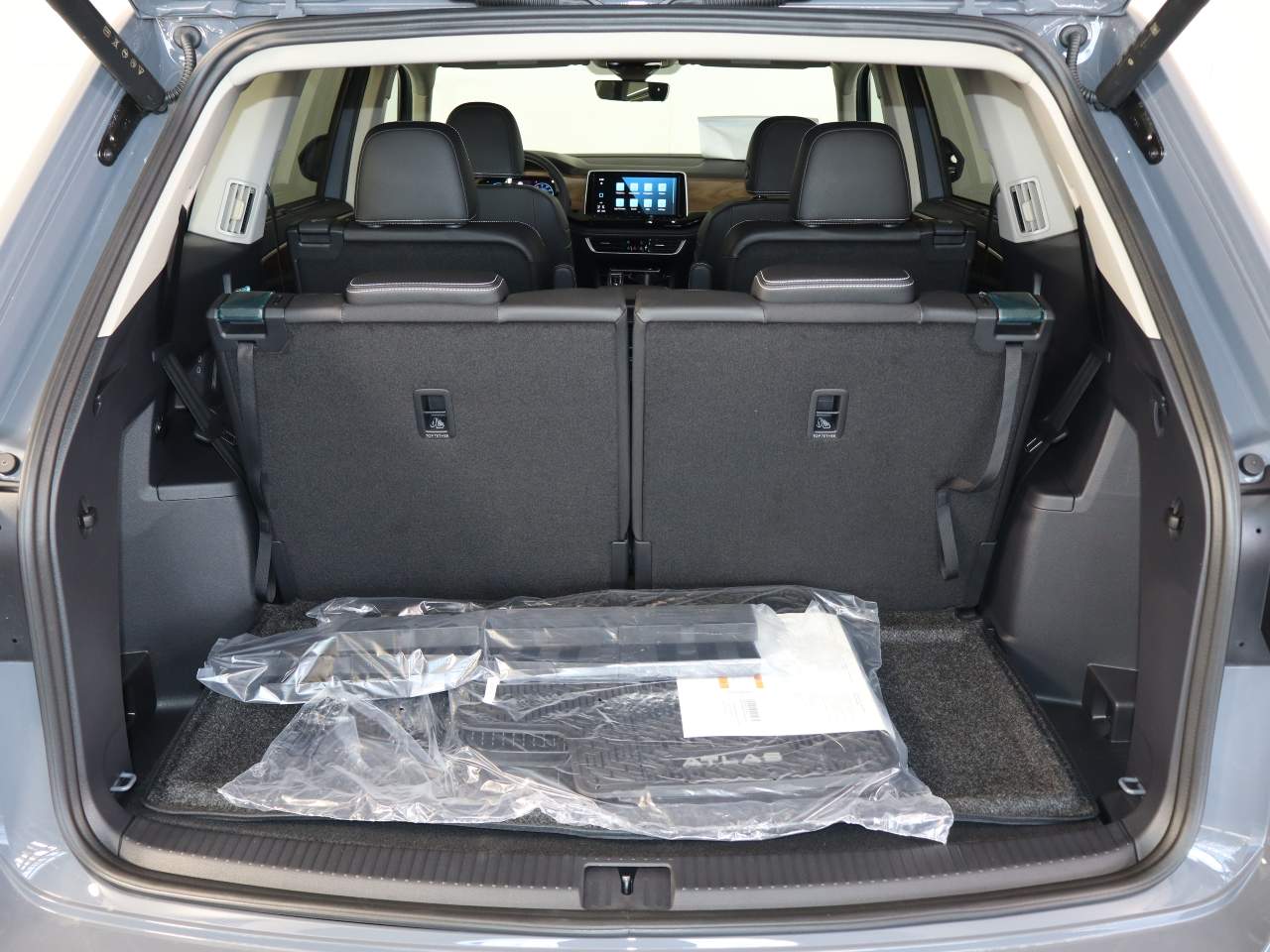 2026 Volkswagen Atlas SE Technology