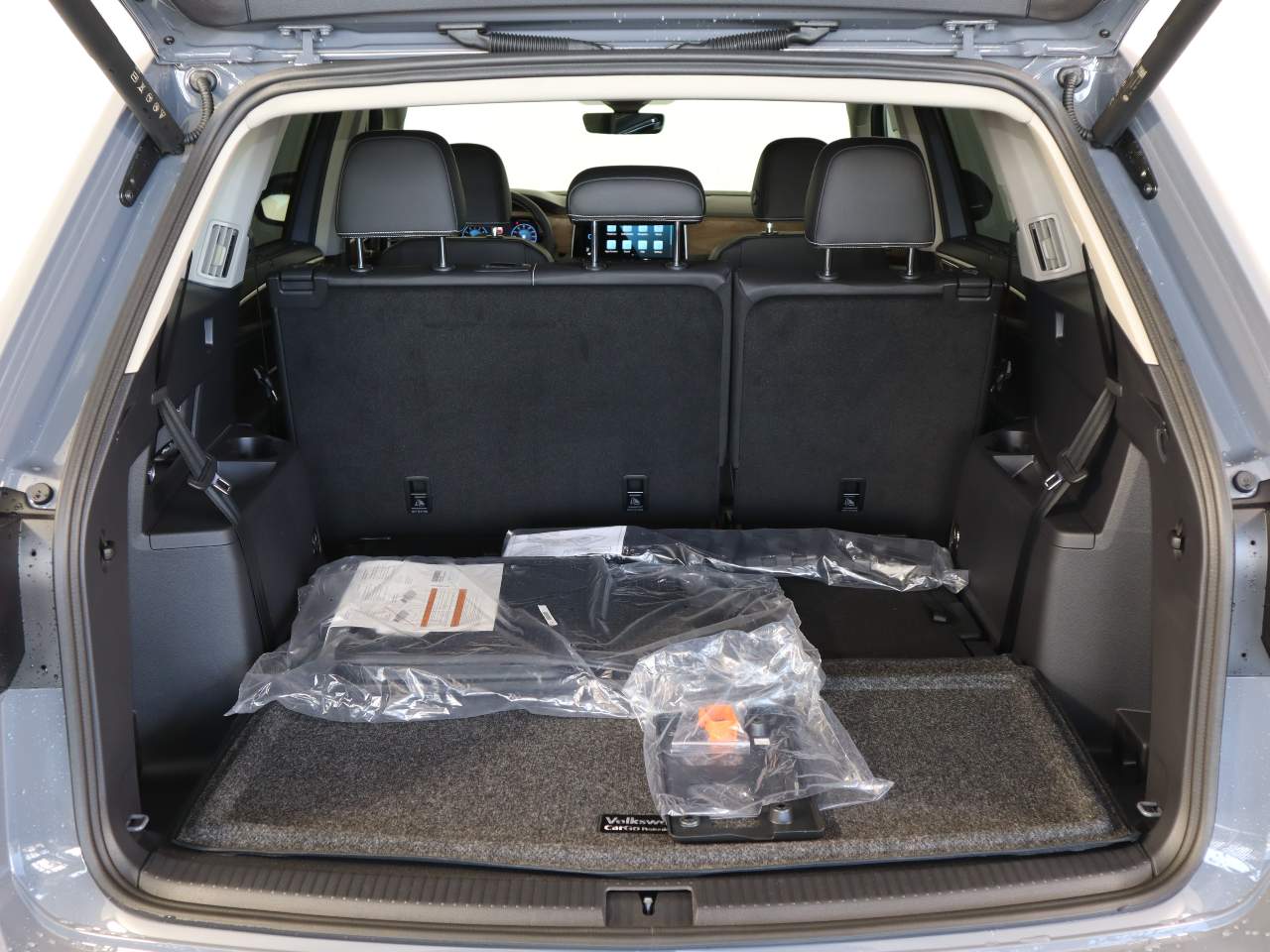 2025 Volkswagen Atlas SE Technology