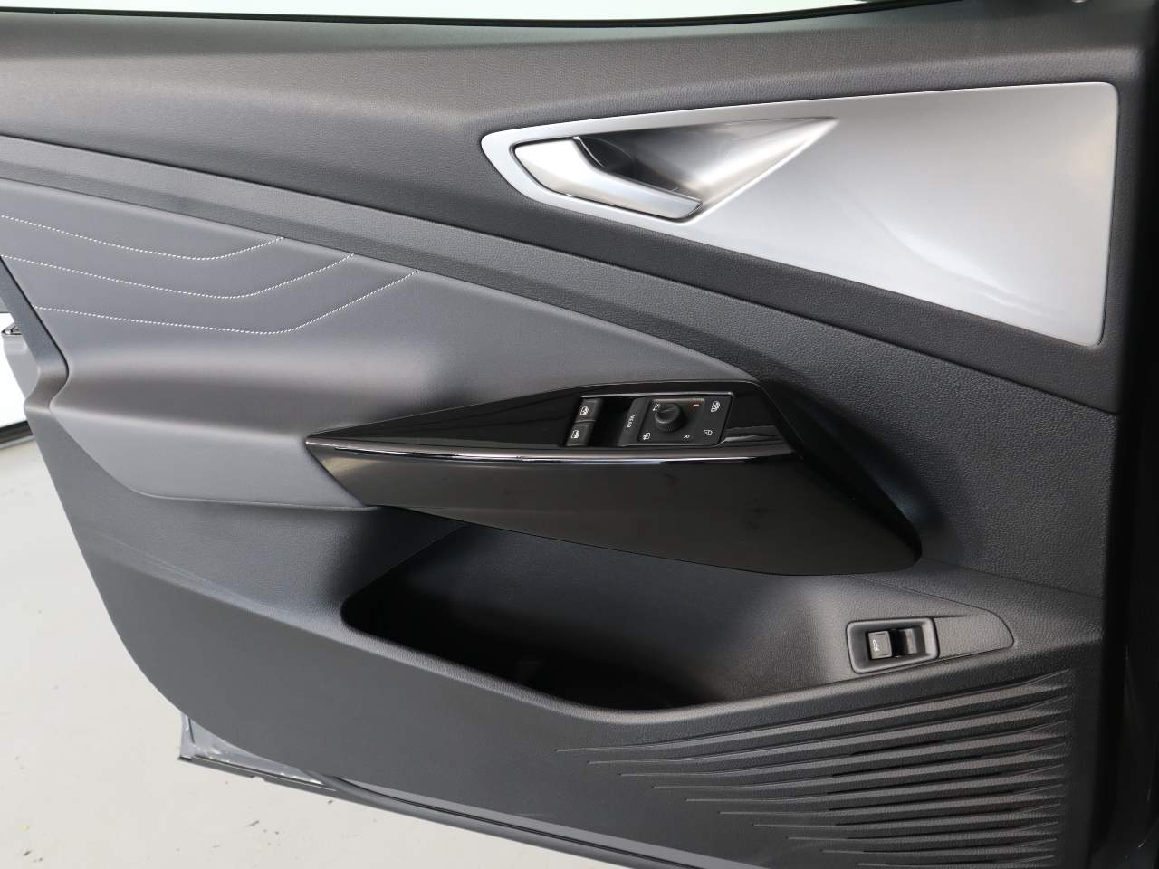 2025 Volkswagen ID.4 Pro S Plus 4dr Crossover