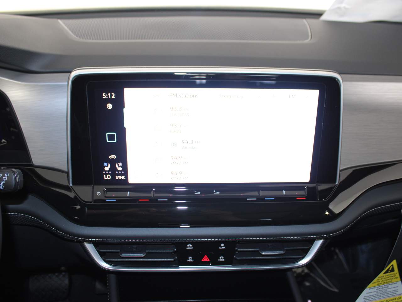 2026 Volkswagen Atlas Cross Sport SE w/Tech - Photo 6