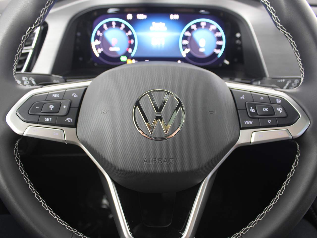 2026 Volkswagen Atlas Cross Sport SE w/Tech - Photo 7