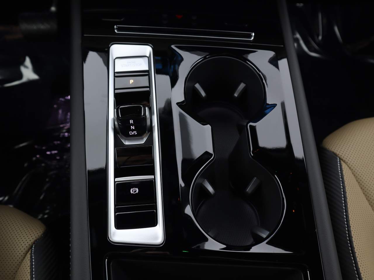 2026 Volkswagen Atlas Cross Sport SE w/Tech - Photo 6