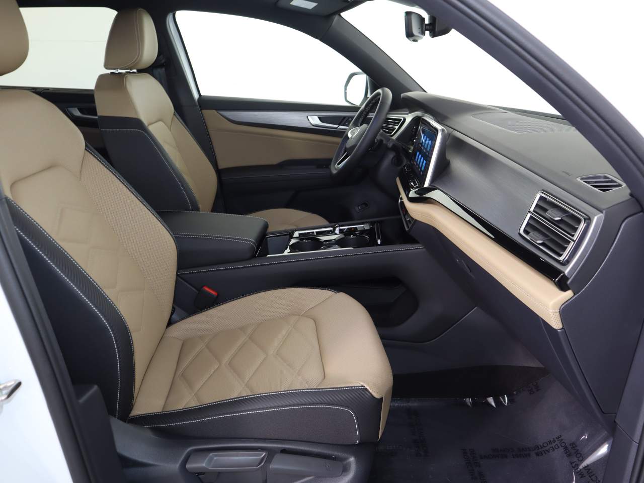 2026 Volkswagen Atlas Cross Sport SE w/Tech - Photo 12