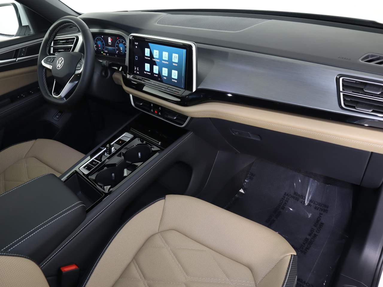 2026 Volkswagen Atlas Cross Sport SE w/Tech - Photo 13