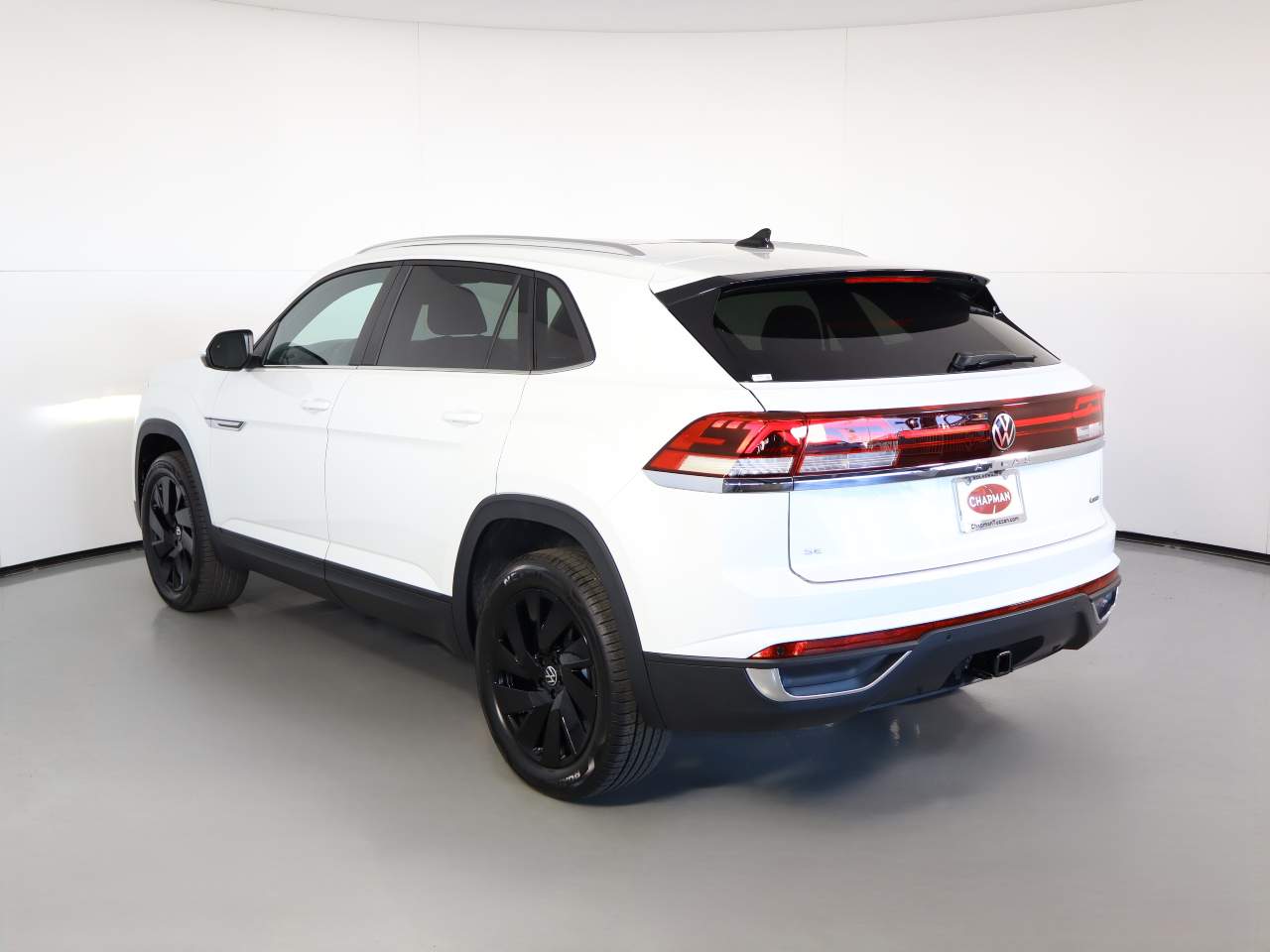 2026 Volkswagen Atlas Cross Sport SE Technology photo 2