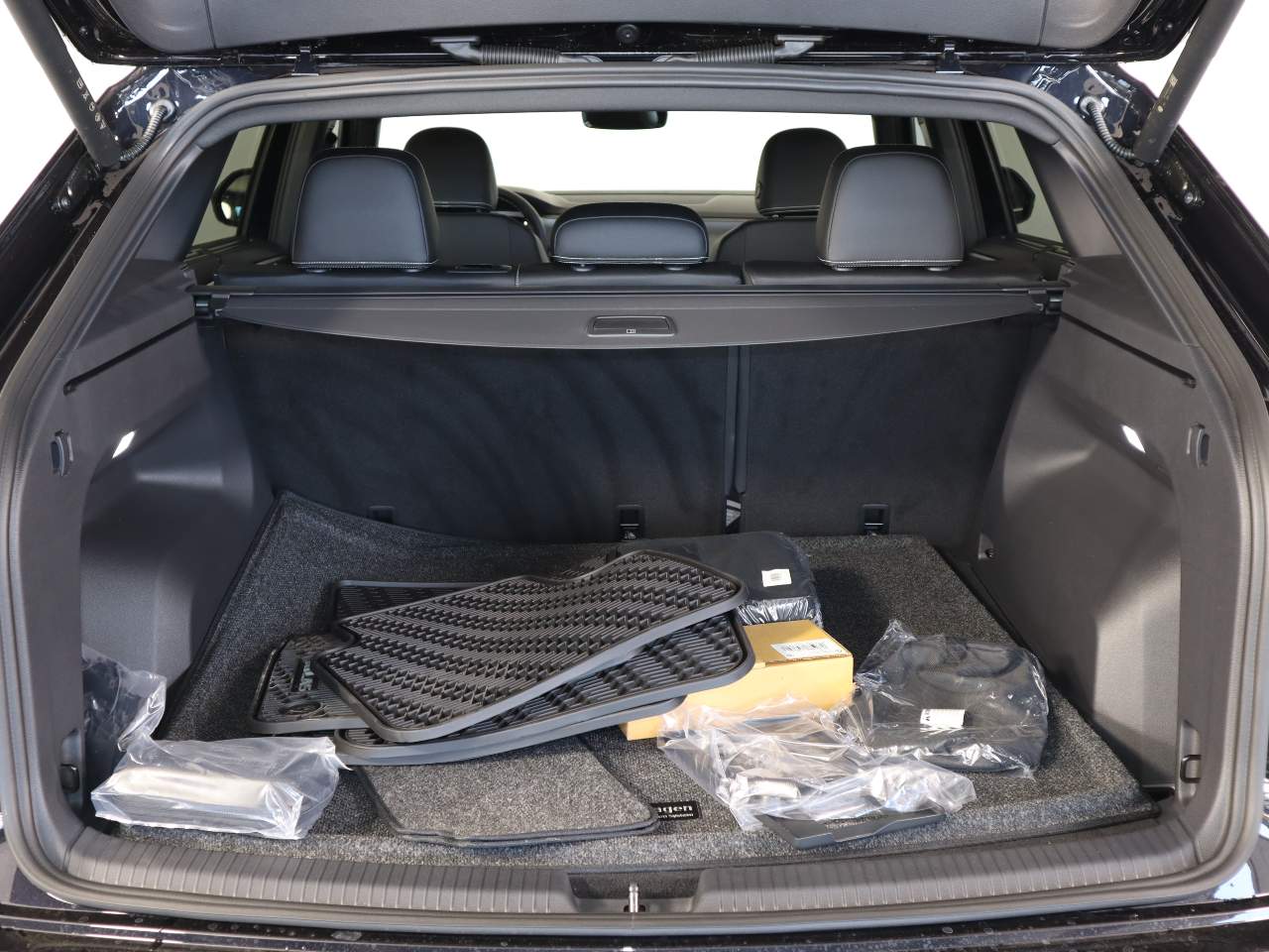 2025 Volkswagen Atlas Cross Sport SE 4Motion Technology