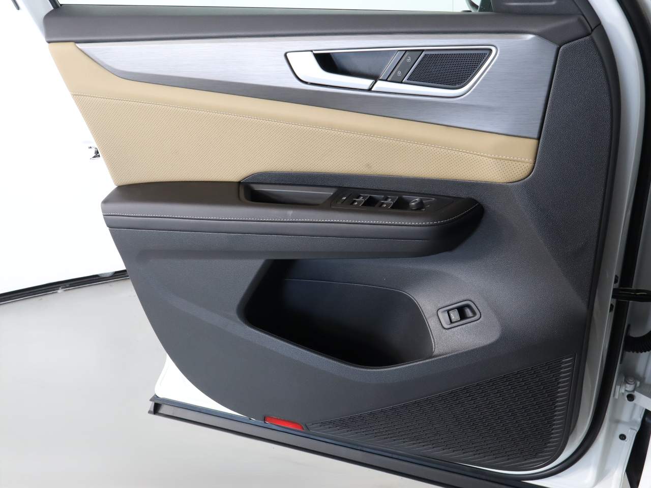 2026 Volkswagen Atlas Cross Sport SE Technology
