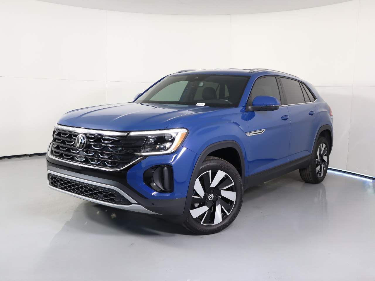2025 Volkswagen Atlas Cross Sport SE Technology