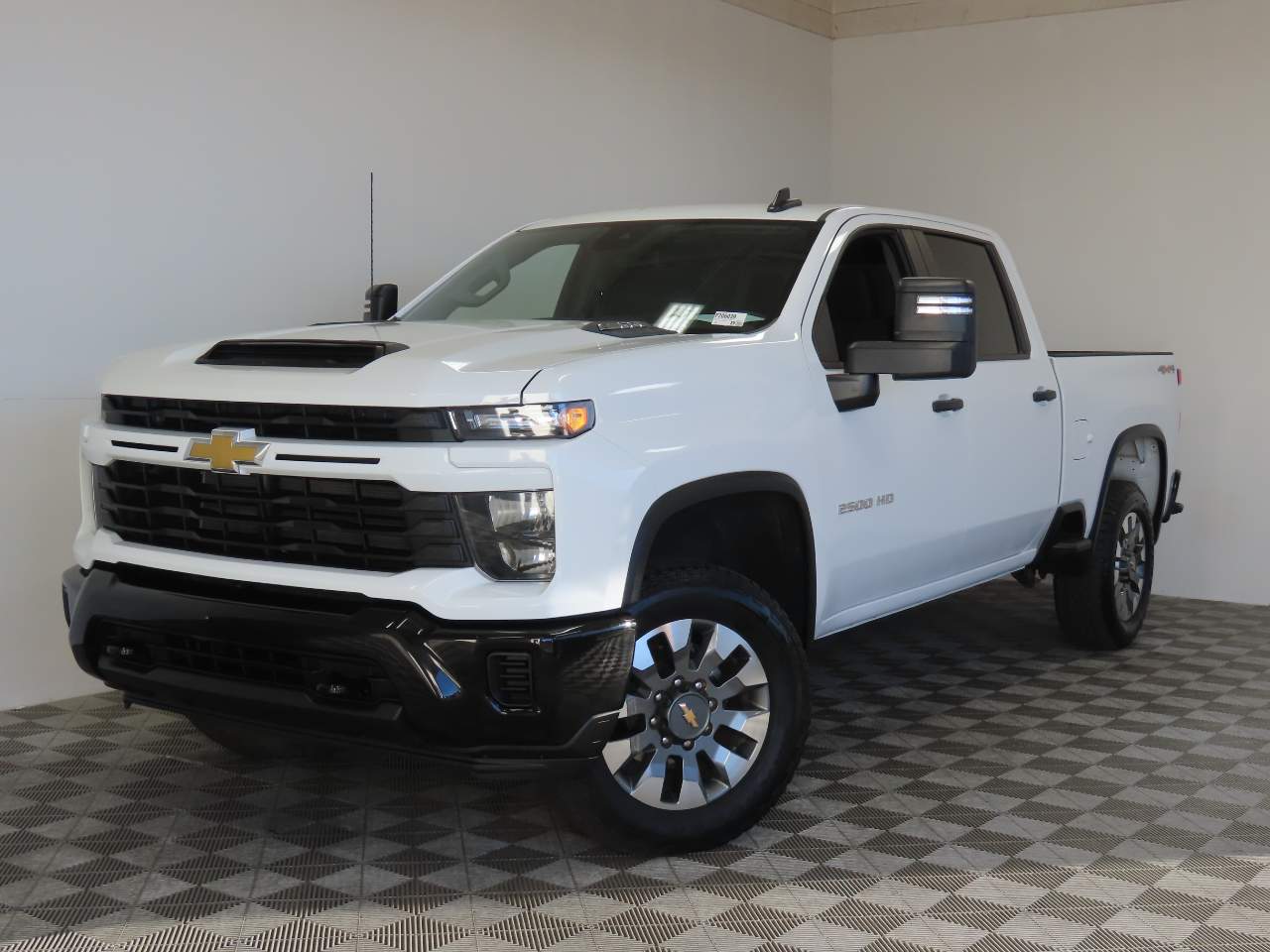 2024 Chevrolet Silverado 2500HD Custom Crew Cab