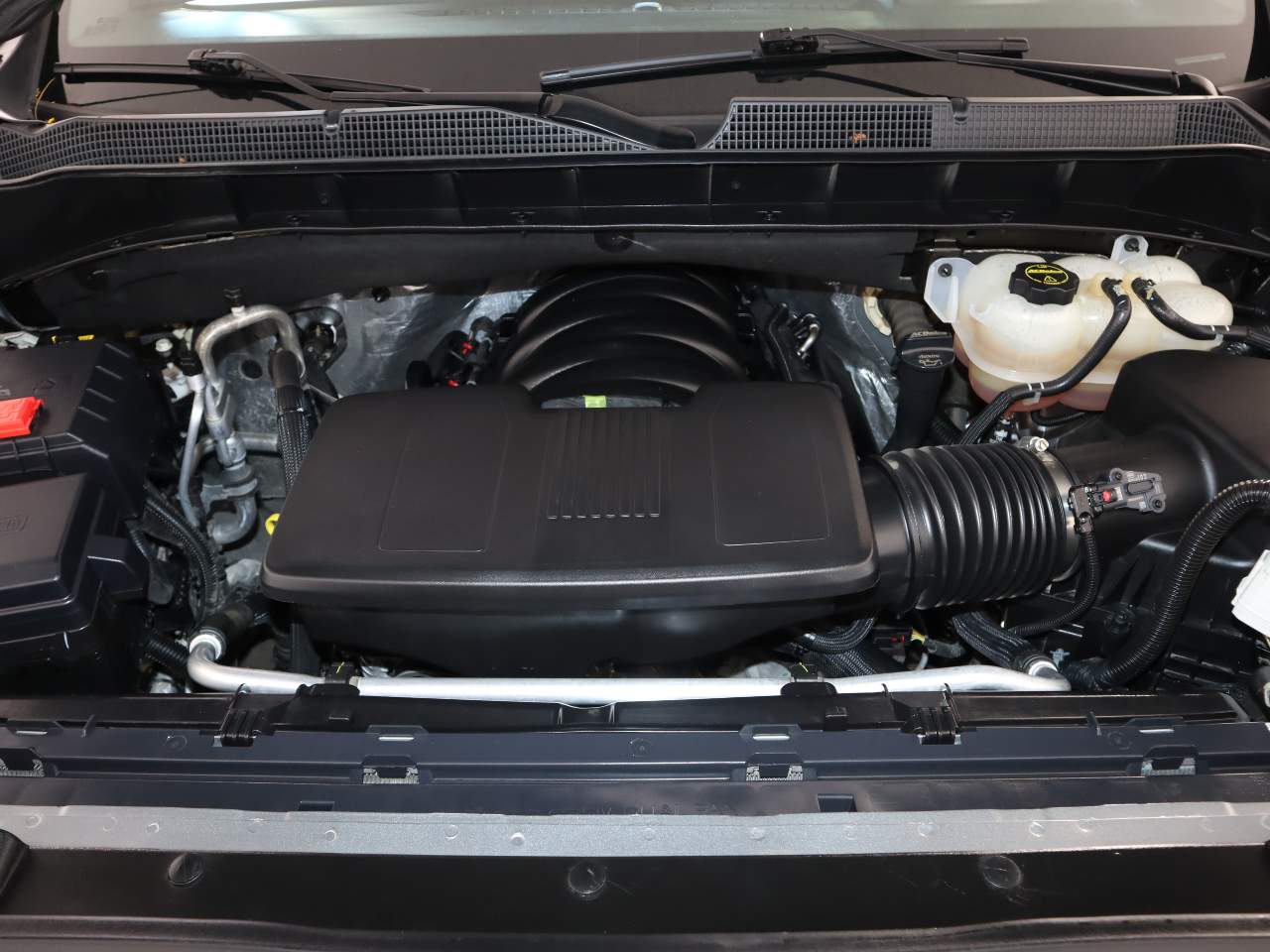 2025 Chevrolet Silverado 1500 LT Crew Cab