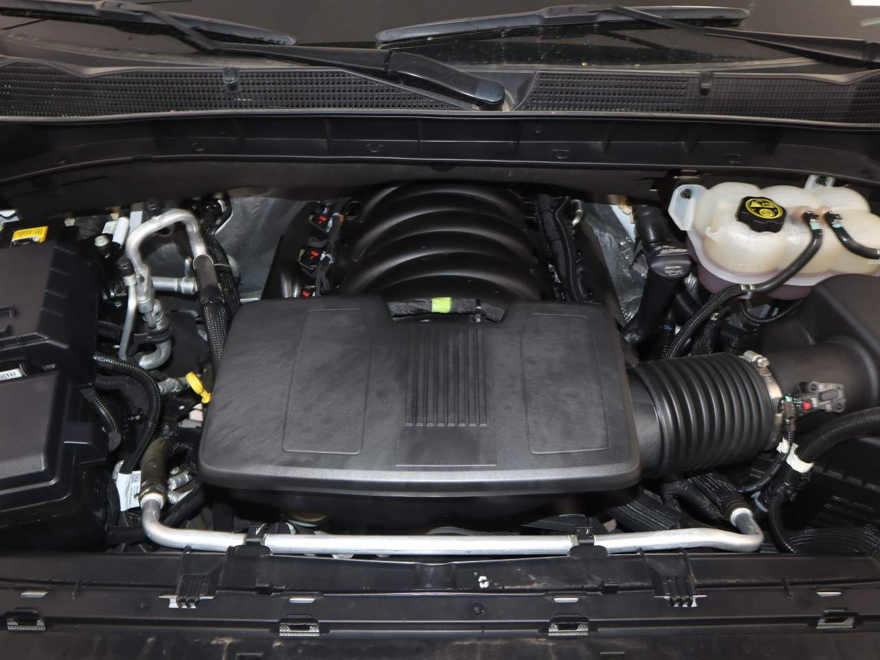 2024 GMC Sierra 1500 SLT Crew Cab