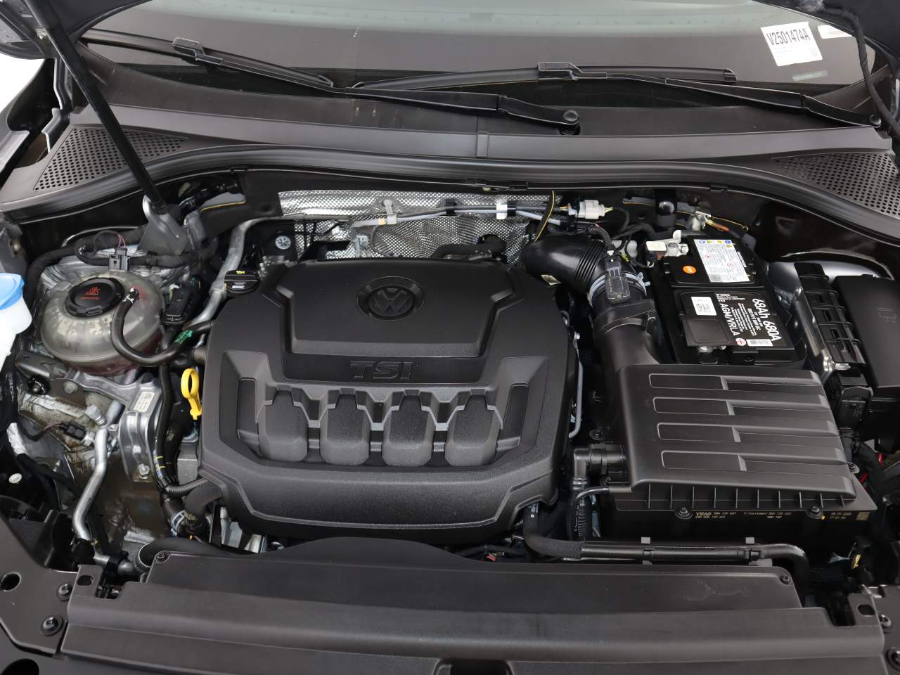2021 Volkswagen Tiguan SE R-Line Black