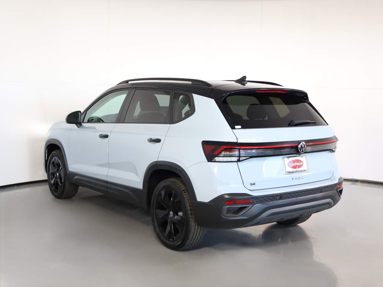 2026 Volkswagen Taos SE Black