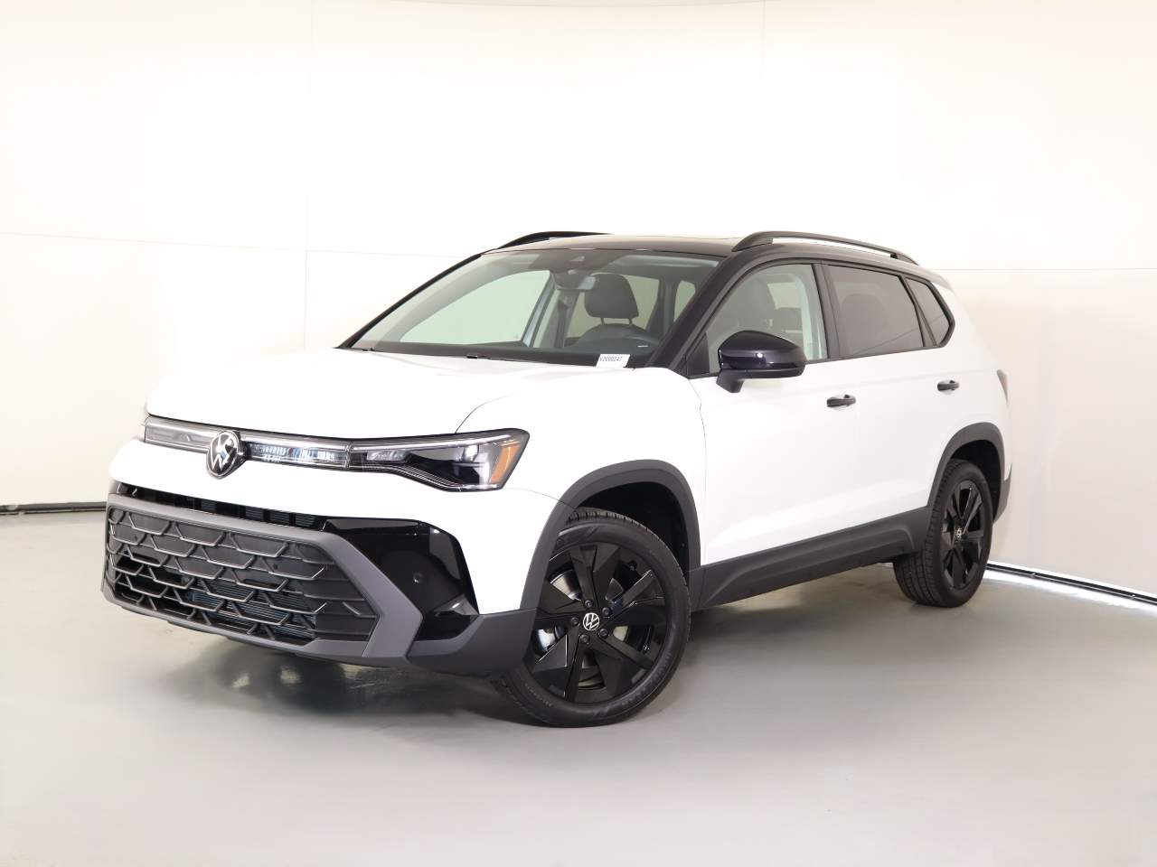 2026 Volkswagen Taos SE Black