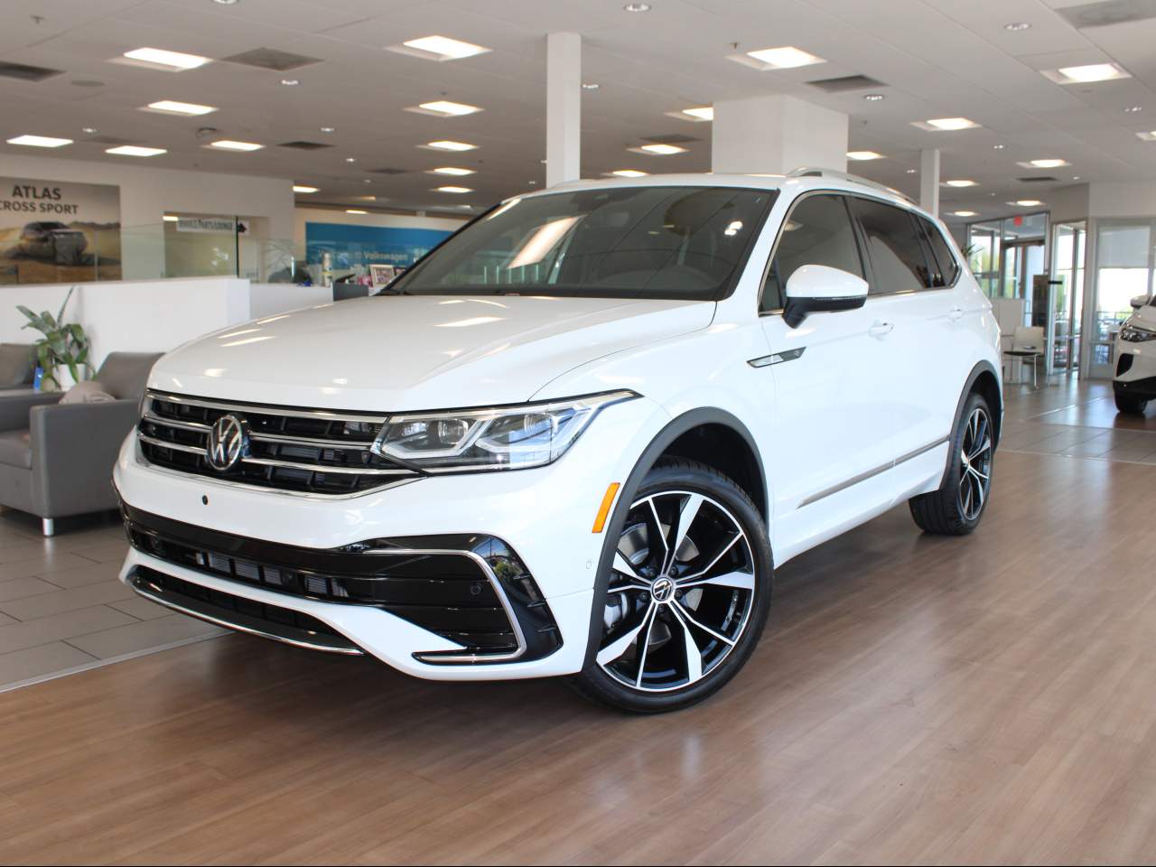 2024 Volkswagen Tiguan SEL R-Line 4Motion