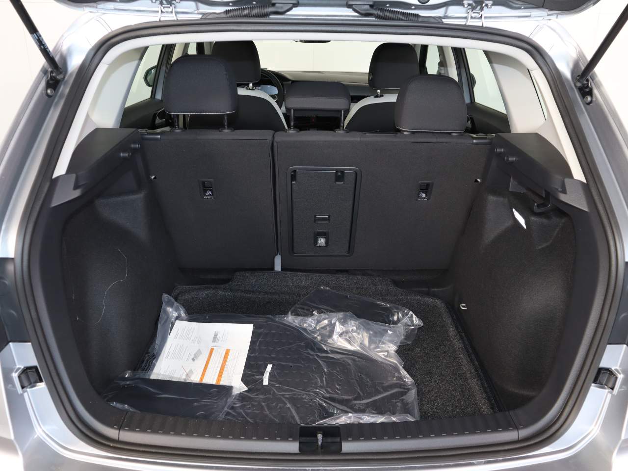 2025 Volkswagen Taos S