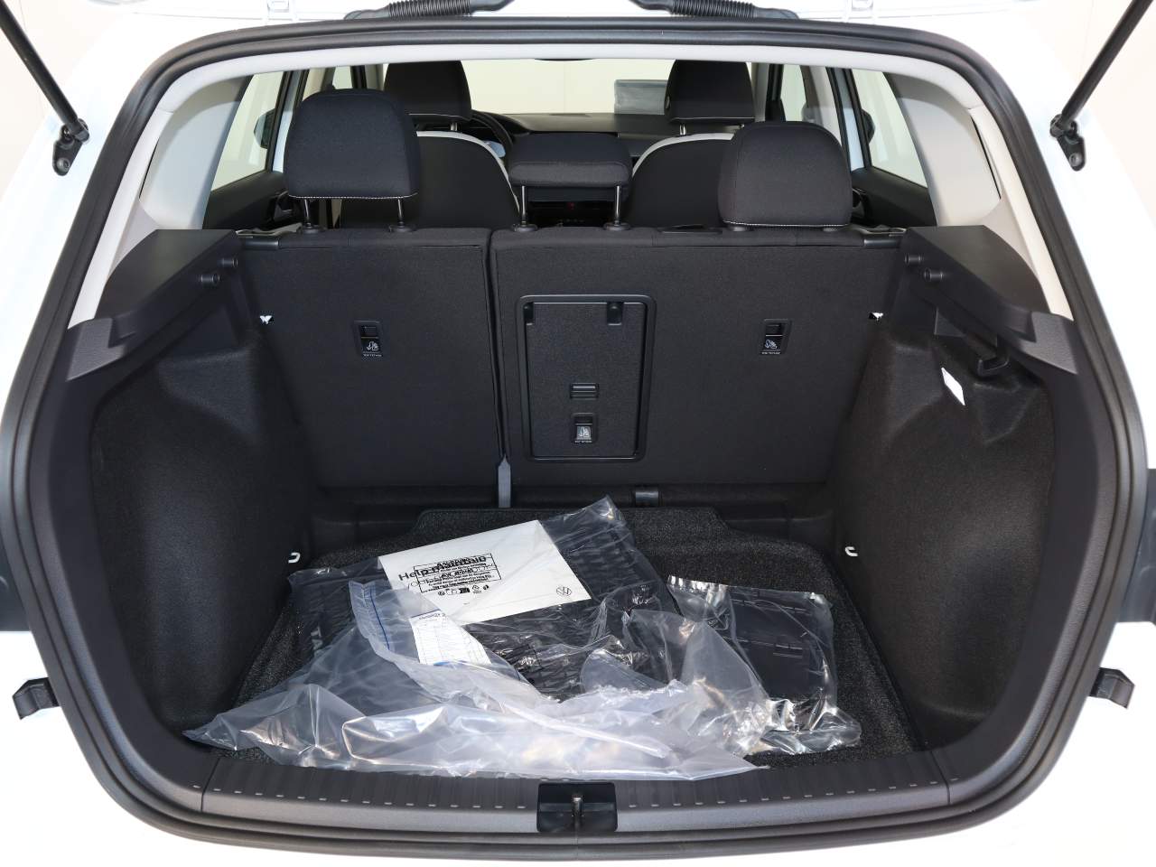 2025 Volkswagen Taos S