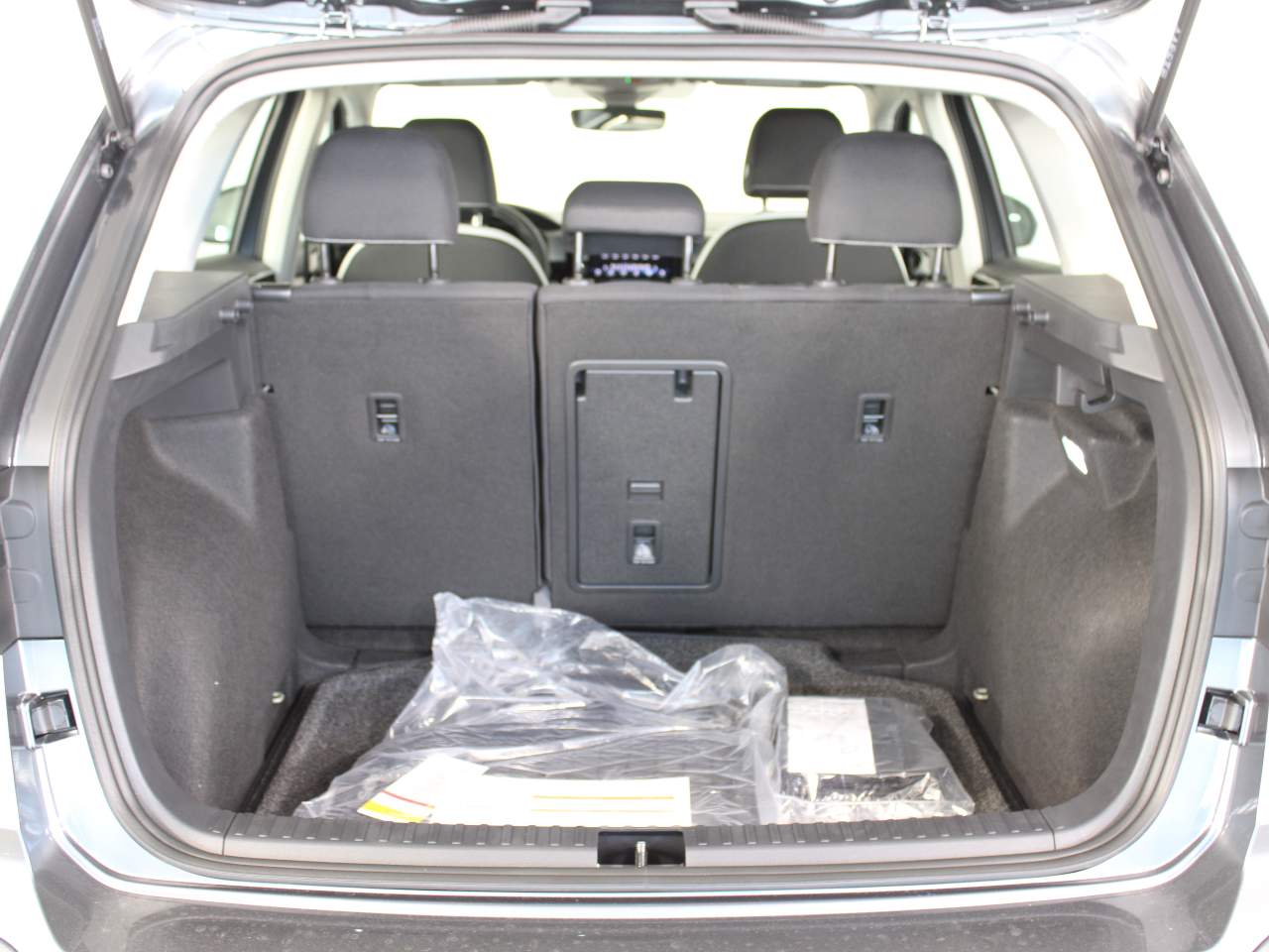2025 Volkswagen Taos S