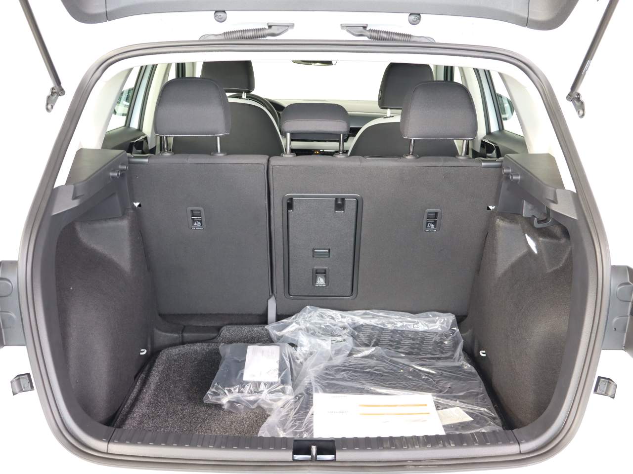 2027 Volkswagen Taos S