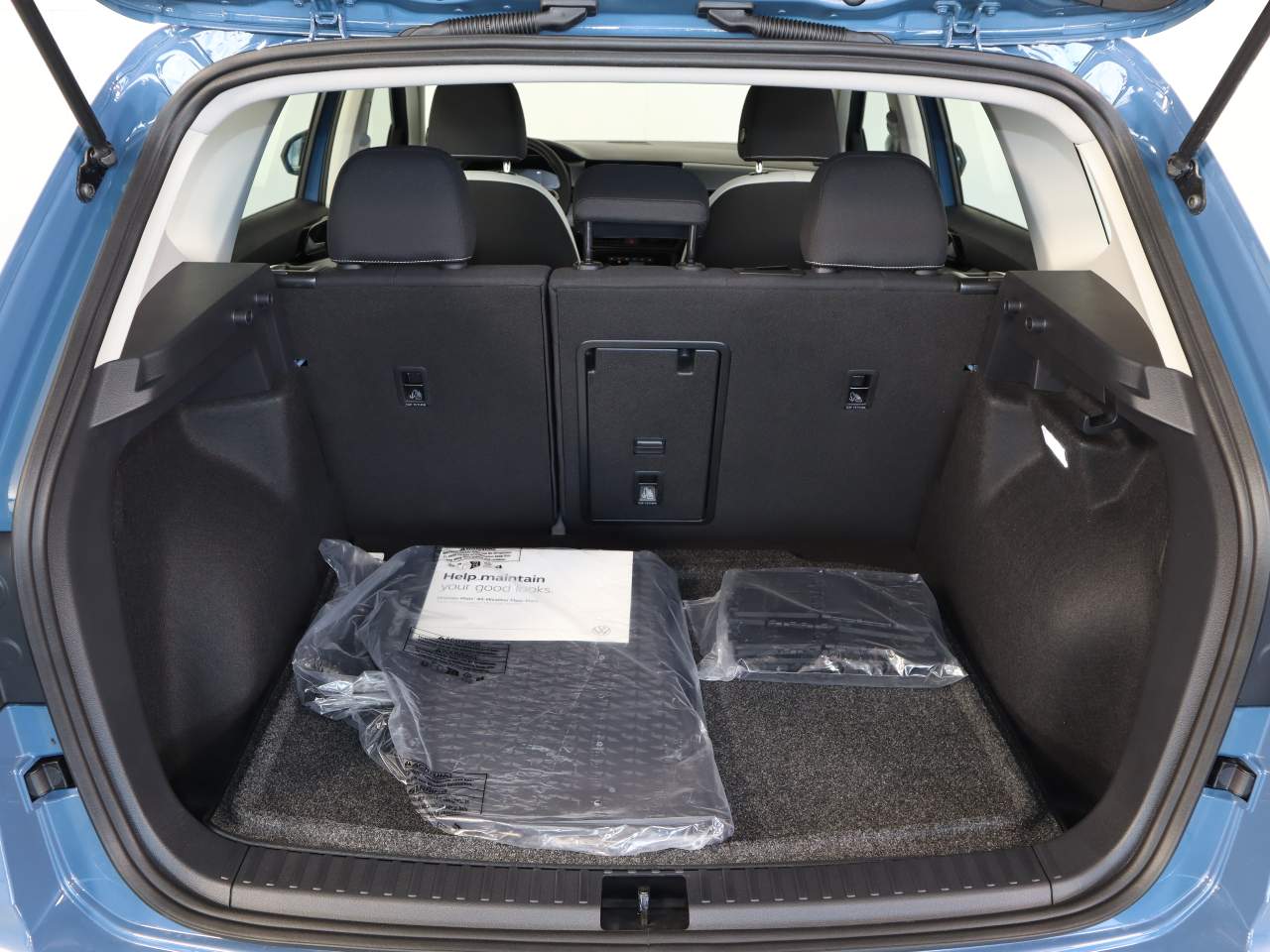 2025 Volkswagen Taos S 4Motion