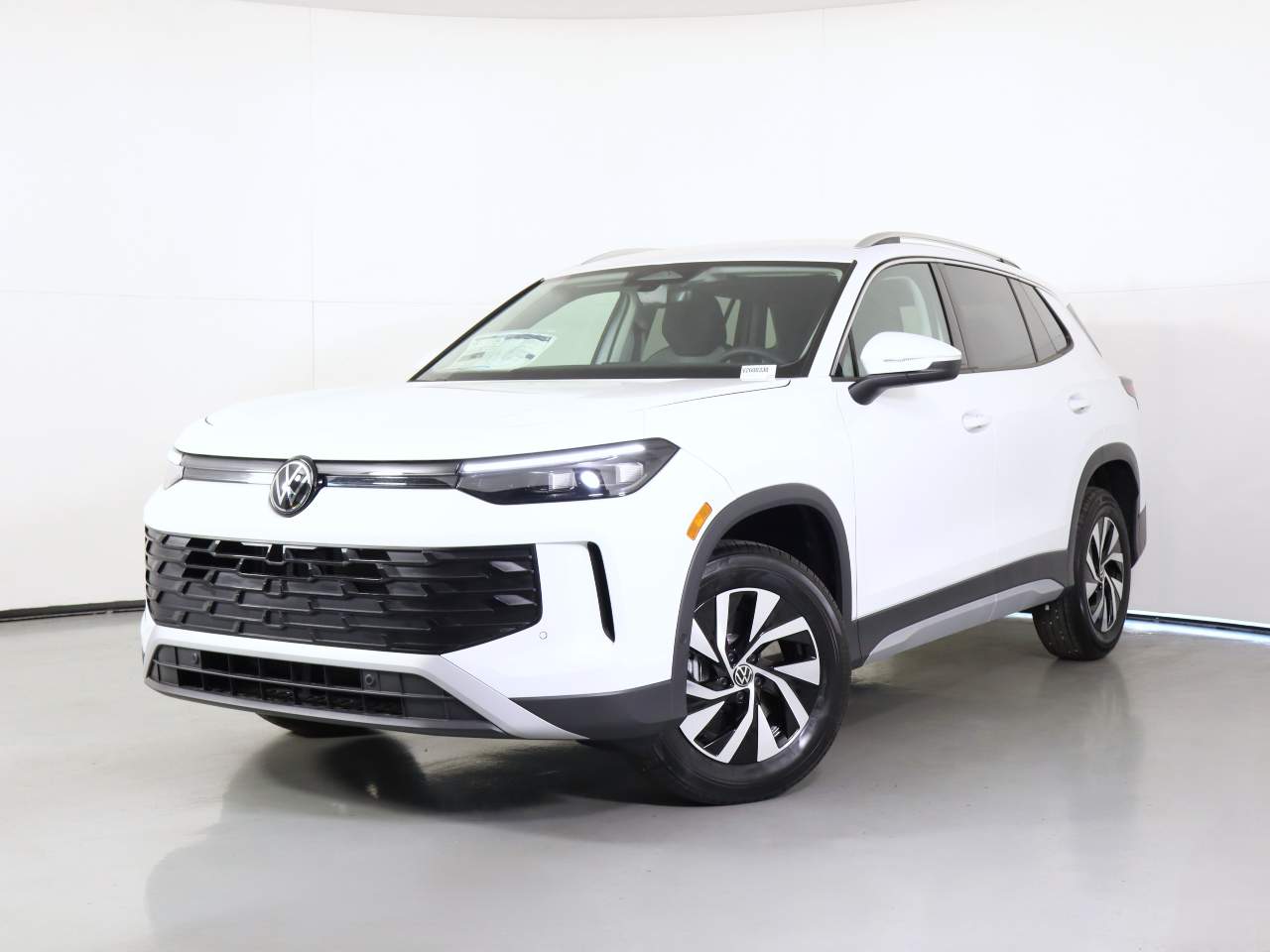 2026 Volkswagen Tiguan S 4Motion