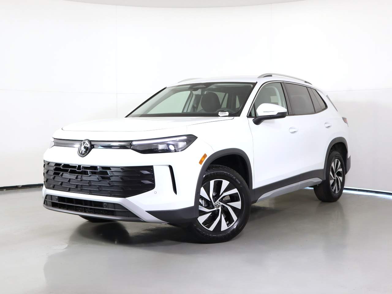 2026 Volkswagen Tiguan S 4Motion