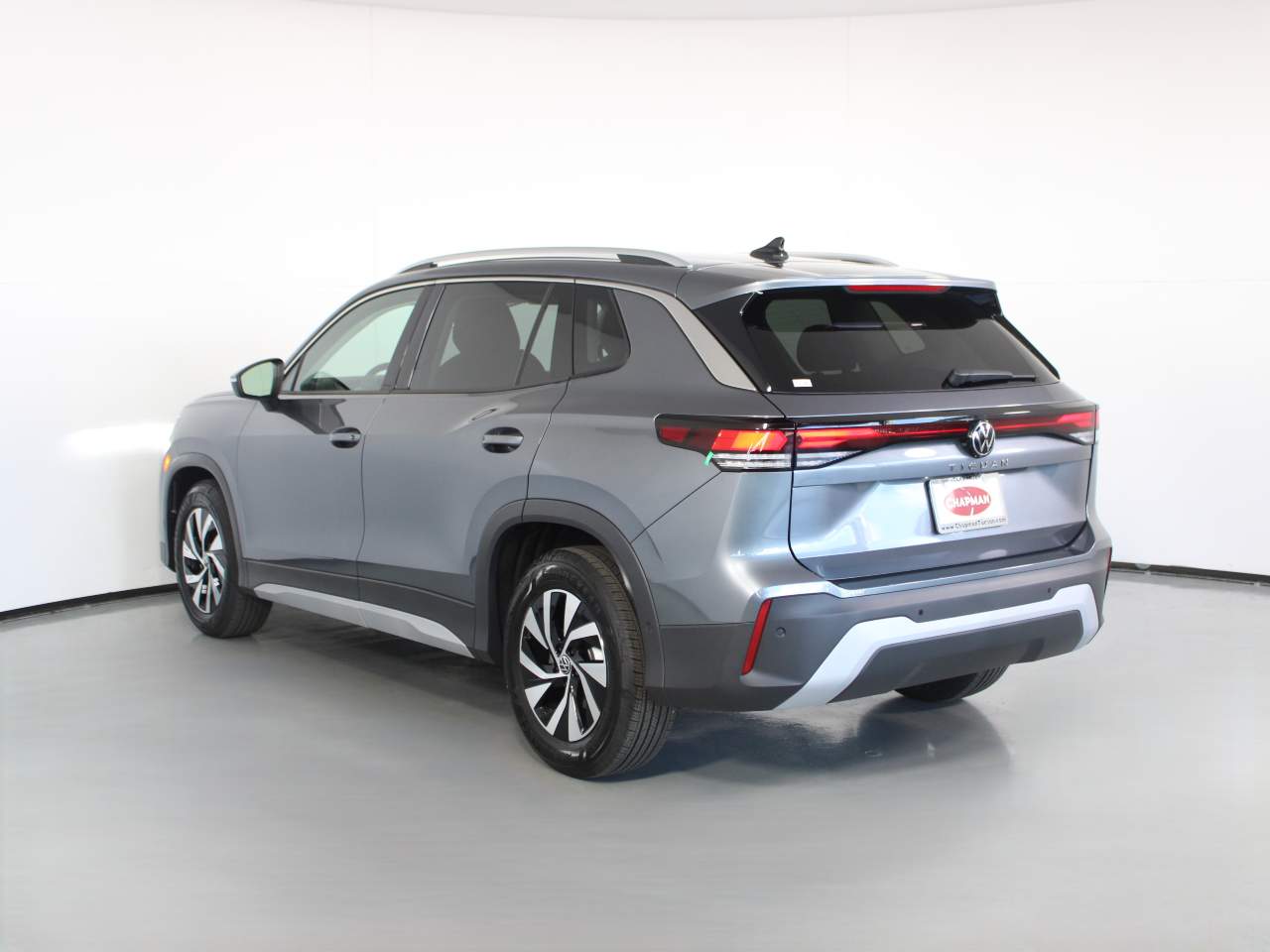 2025 Volkswagen Tiguan S photo 3