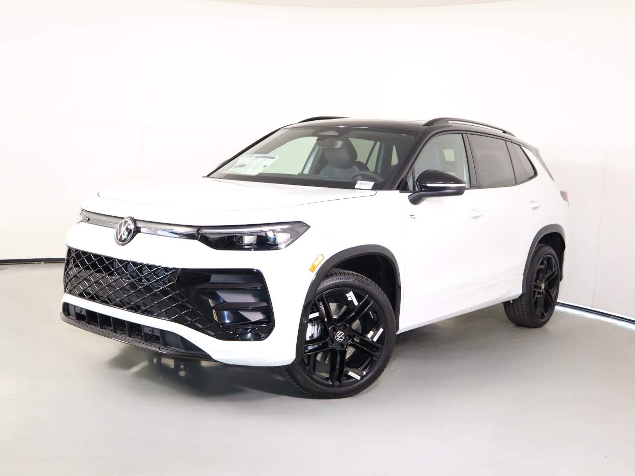 2026 Volkswagen Tiguan SE R-Line Black 4Motion