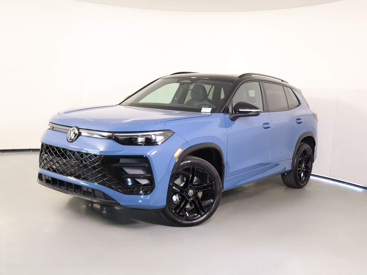 2026 Volkswagen Tiguan SE R-Line Black 4Motion