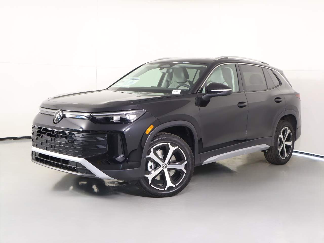 2025 Volkswagen Tiguan SE 4Motion