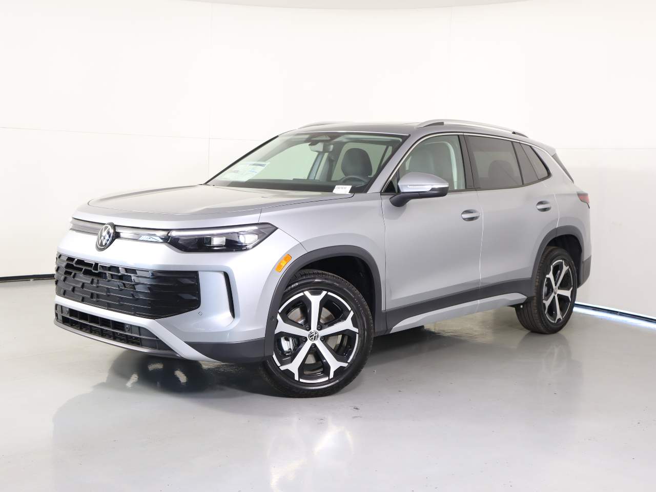 2025 Volkswagen Tiguan SE 4Motion