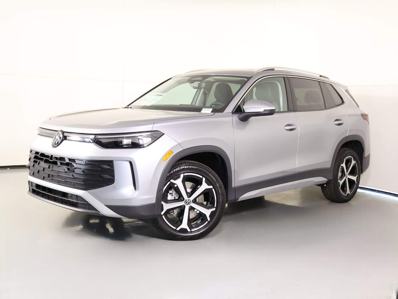 2026 Volkswagen Tiguan SE 4Motion