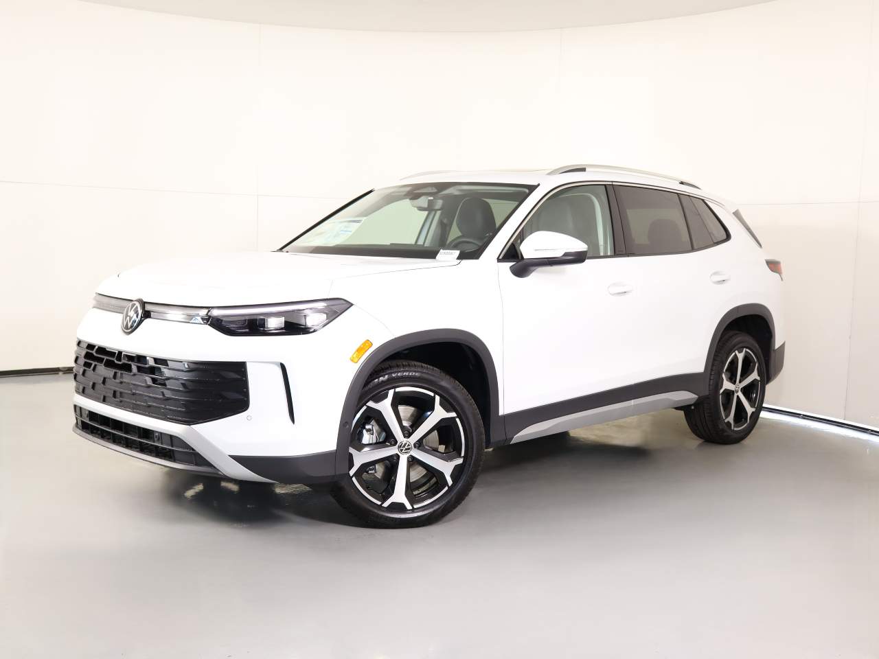 2026 Volkswagen Tiguan SE 4Motion