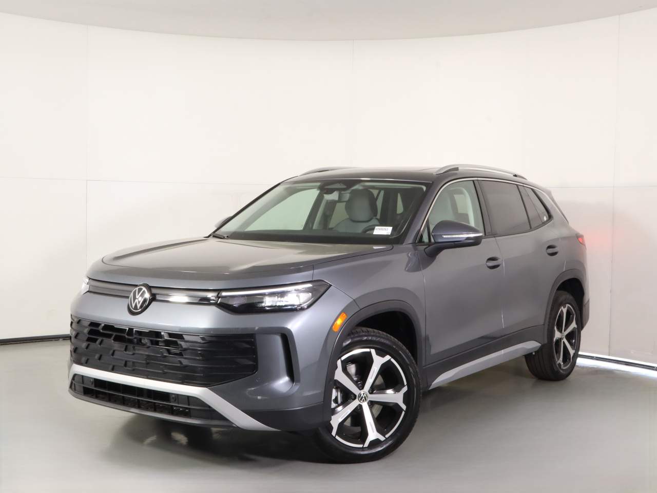 2026 Volkswagen Tiguan SE 4Motion