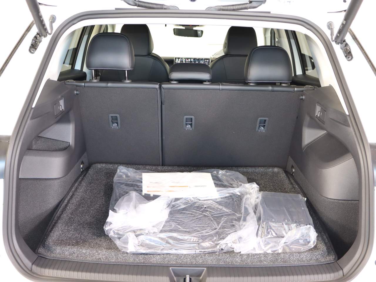2026 Volkswagen Tiguan SE 4Motion