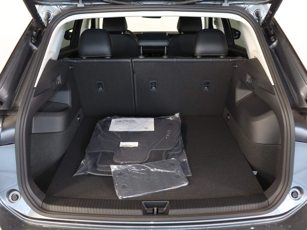 2025 Volkswagen Tiguan SE 4Motion