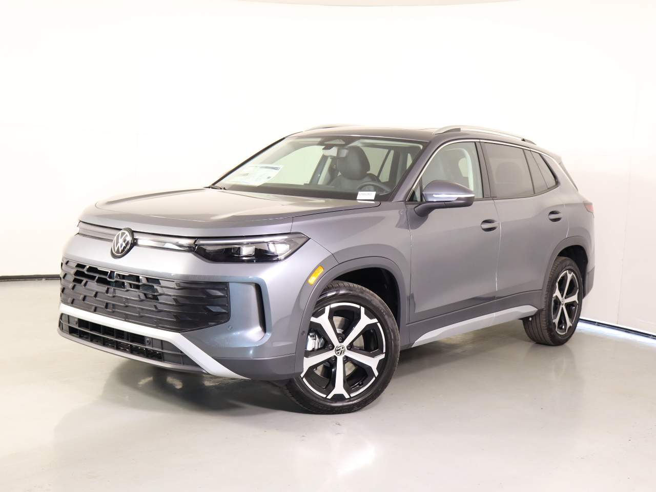 2026 Volkswagen Tiguan SE 4Motion