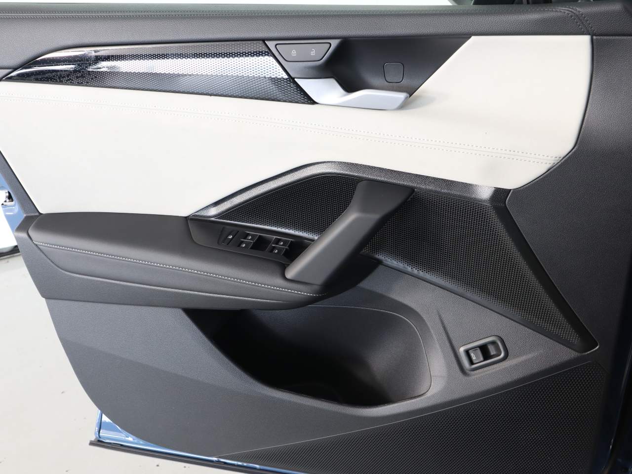 2025 Volkswagen Tiguan SE 4Motion