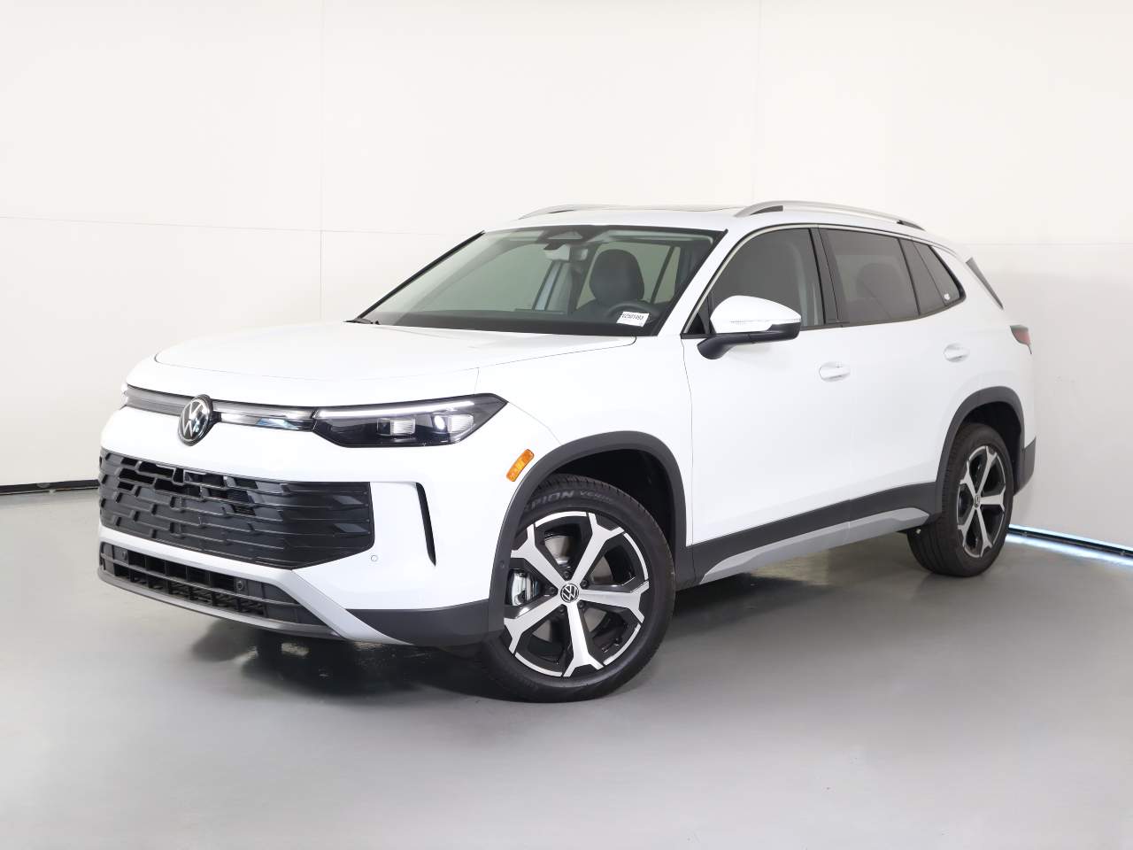 2025 Volkswagen Tiguan SE 4Motion