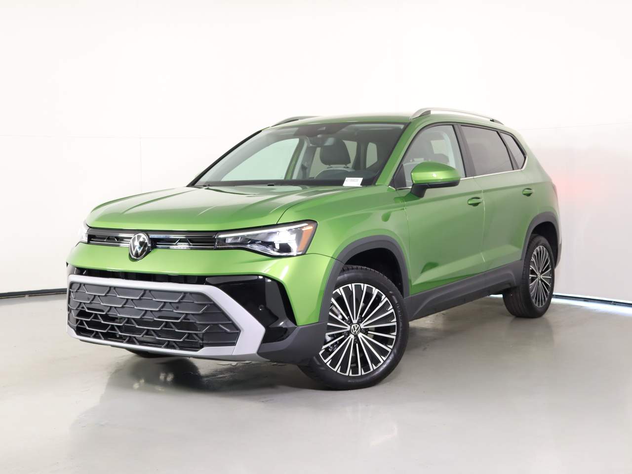 2027 Volkswagen Taos SE