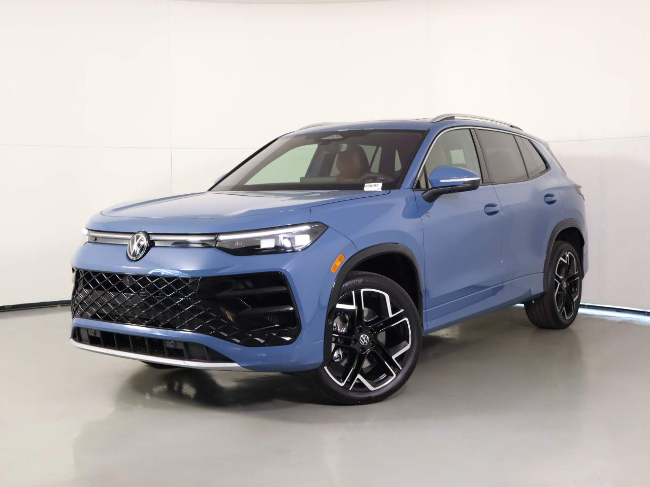 2026 Volkswagen Tiguan SEL R-Line Turbo 4Motion
