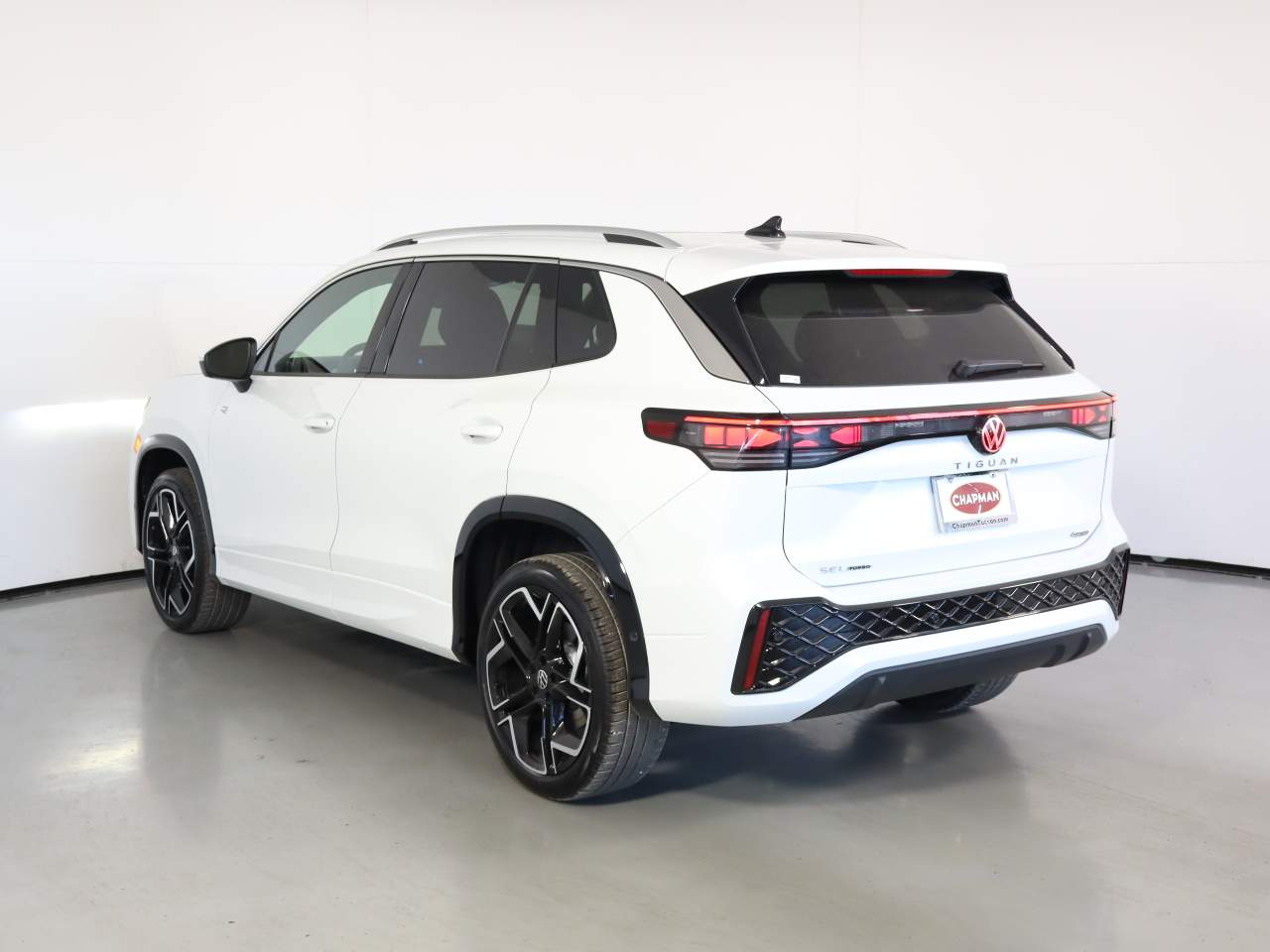 2026 Volkswagen Tiguan SEL R-Line Turbo 4Motion