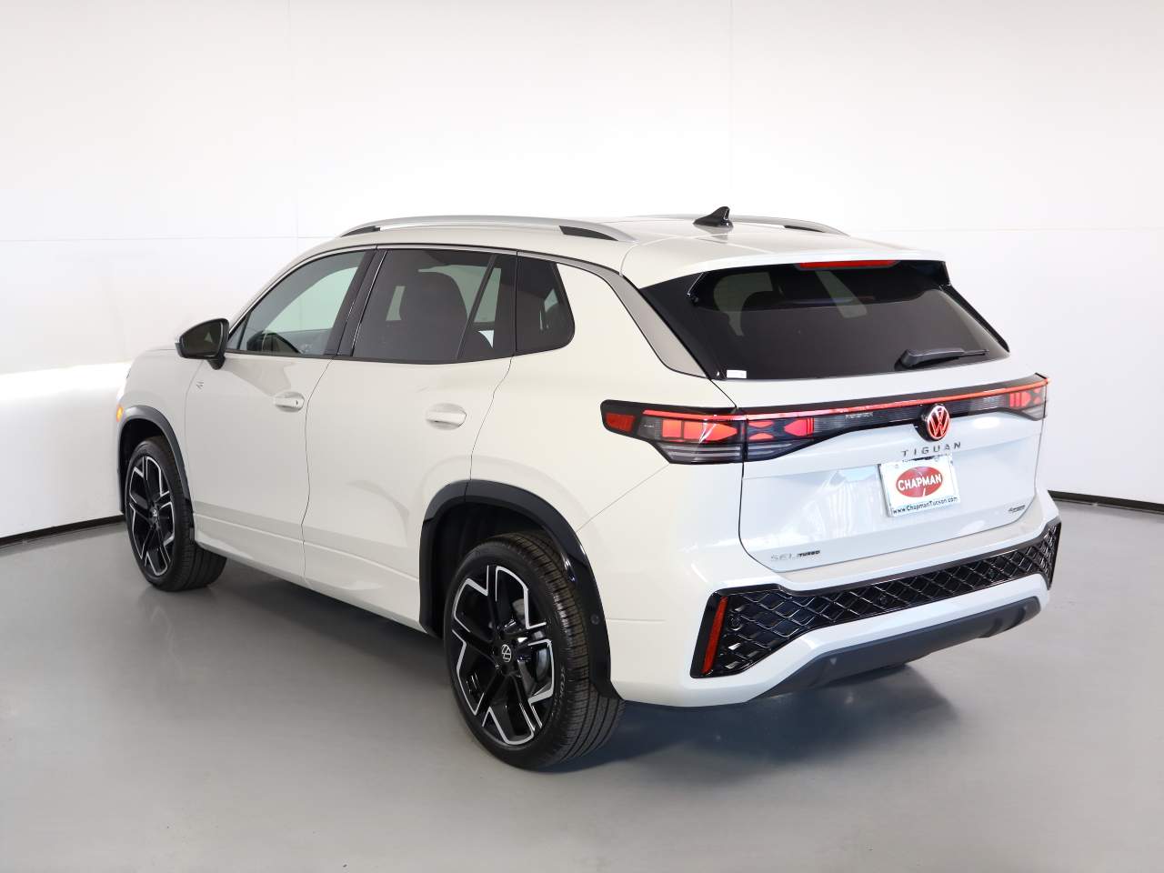2026 Volkswagen Tiguan SEL R-Line Turbo 4Motion