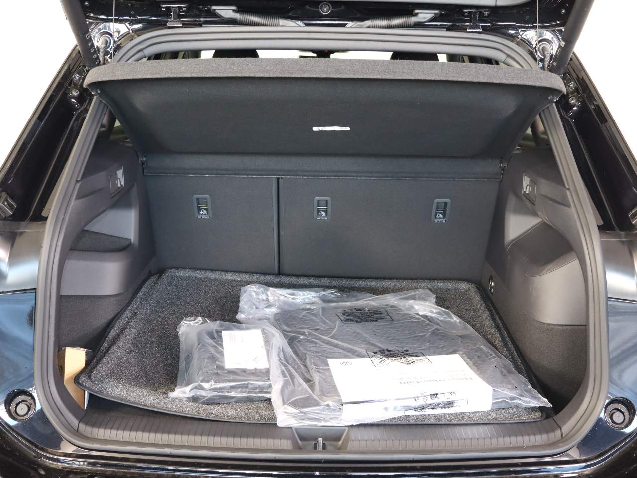 2026 Volkswagen Tiguan SEL R-Line Turbo 4Motion