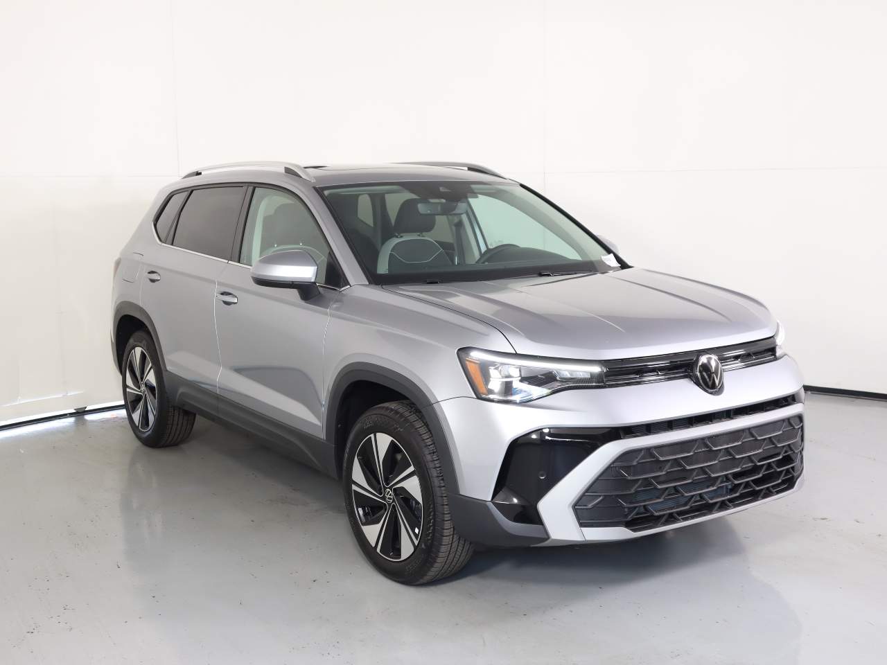 2025 Volkswagen Taos SE 4Motion
