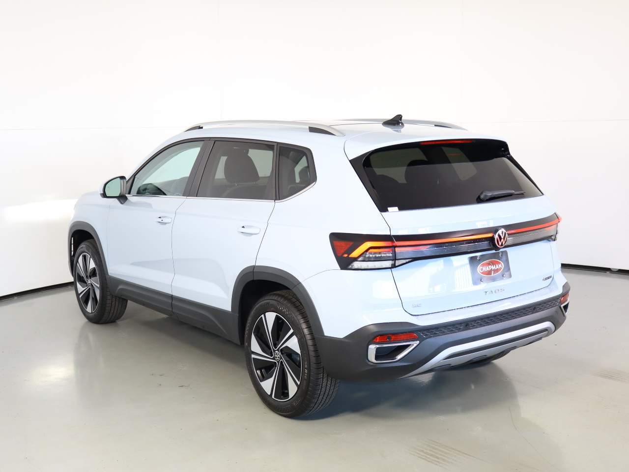 2027 Volkswagen Taos SE 4Motion
