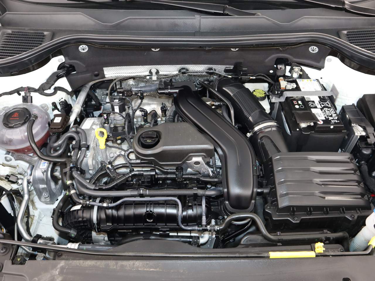 2024 Volkswagen Taos SE 4Motion