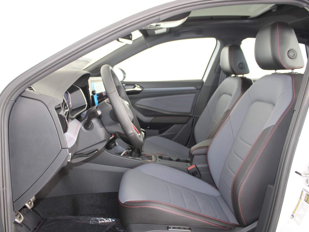2025 Volkswagen Jetta GLI Autobahn - Photo 11